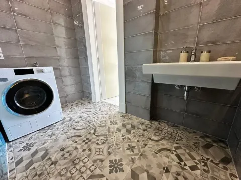 Prodaja, dvosoban stan, 131m², Bečići, Budva - image 5