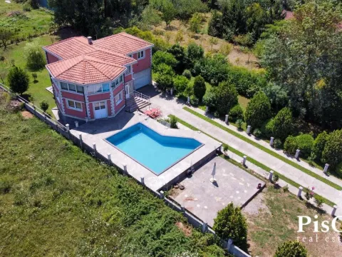 Prodaja, kuća, 340m², Danilovgrad, Crna Gora - image 1