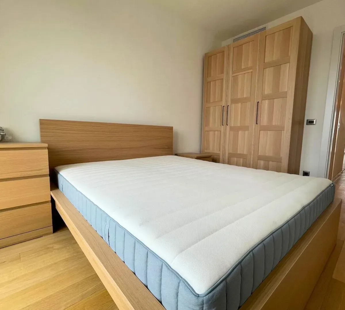 Izdavanje, trosoban stan, 81m², Stari grad, Novi Sad
