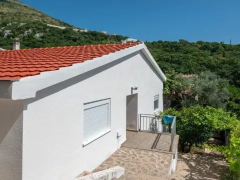 Sale, house, 90m², Rijeka Reževići, Budva - image 5