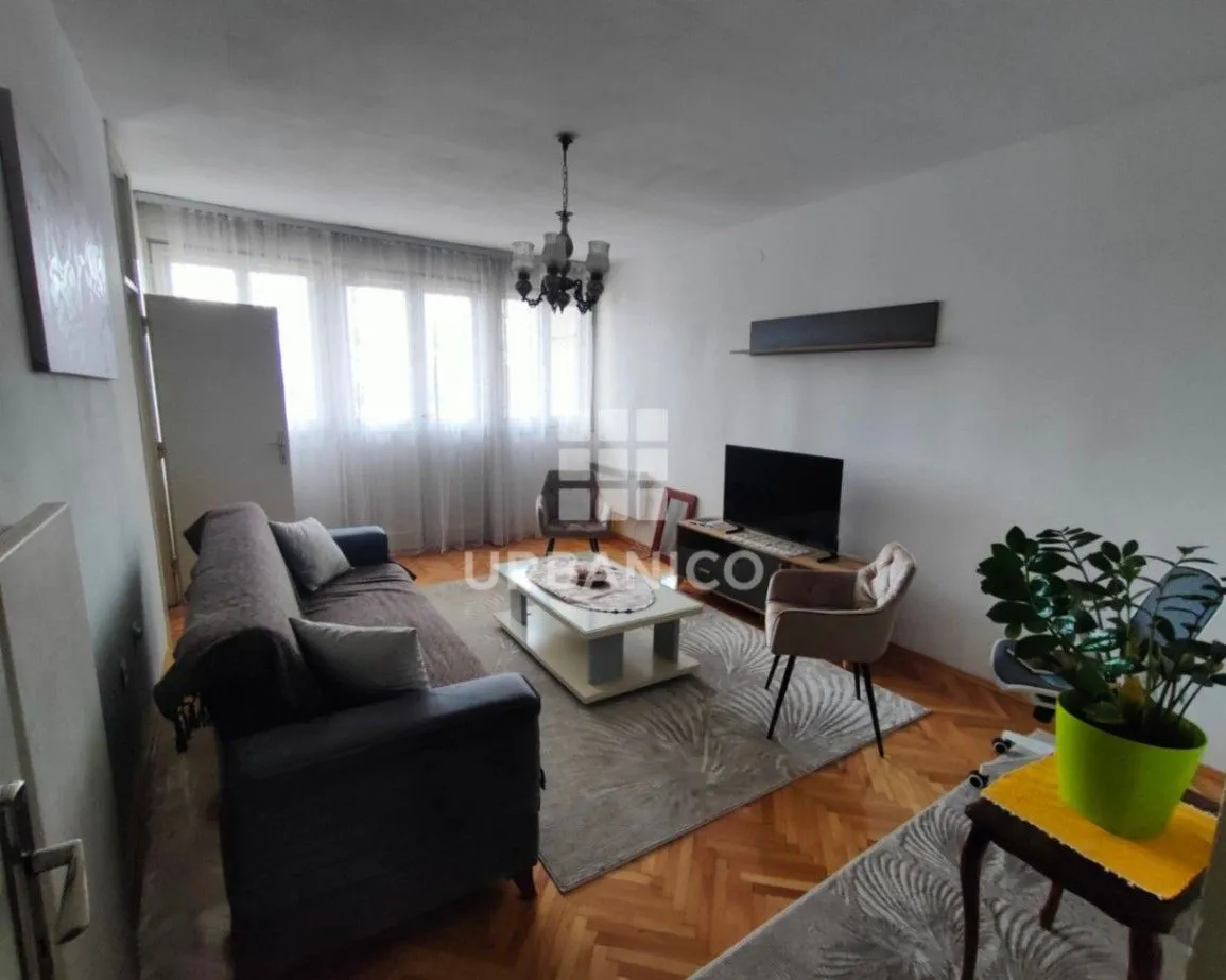 Izdavanje, dvosoban stan, 70m², Gintaš, Podgorica