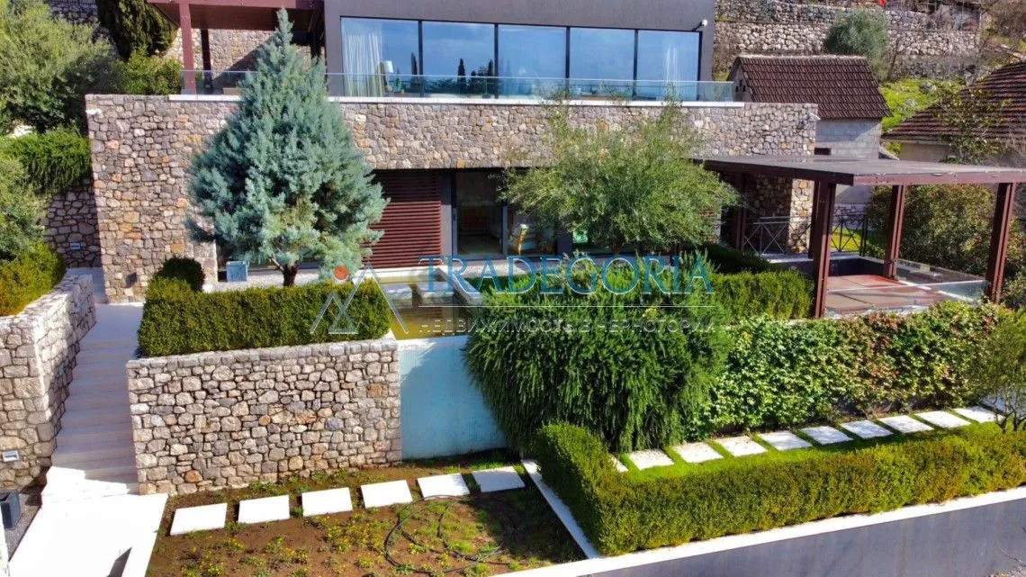 Prodaja, kuća, 162m², Podgorica, Crna Gora