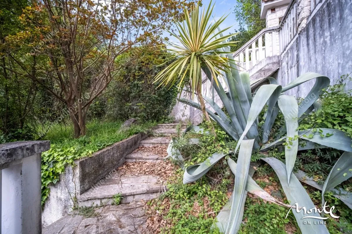 Prodaja, kuća, 188m², Sasovići, Herceg Novi