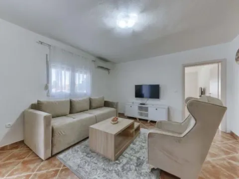 Rent, apartment, 55m², Dobre Vode, Bar - image 8