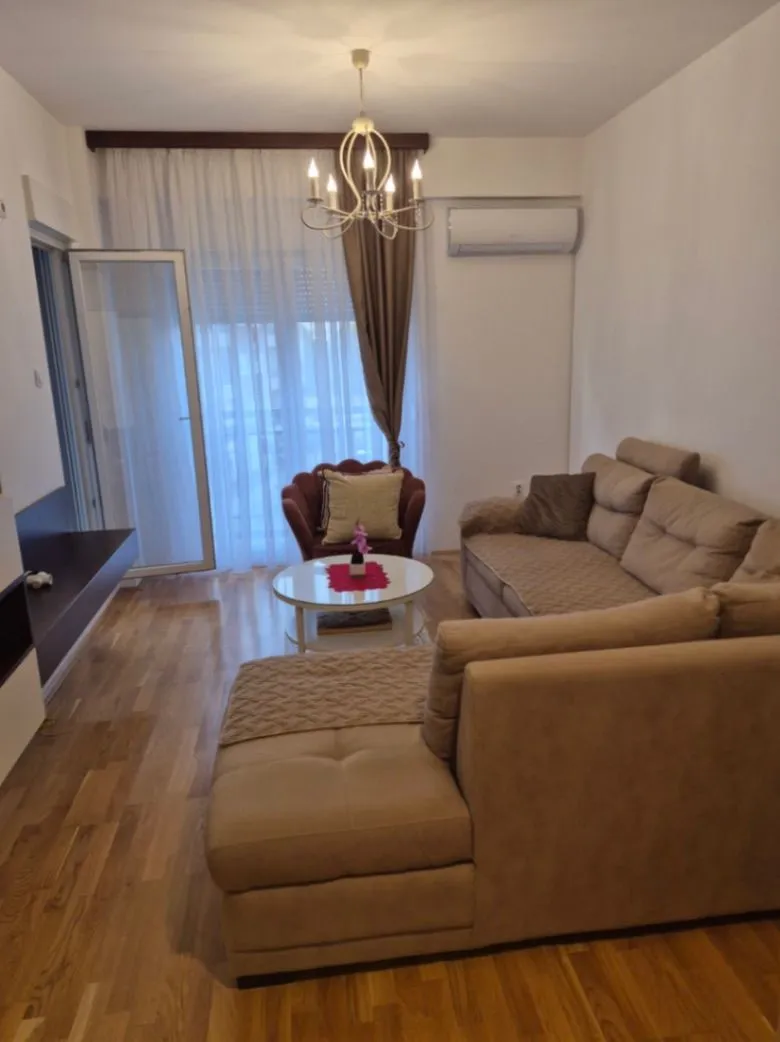 Izdavanje, dvosoban stan, 70m², Ljubović, Podgorica