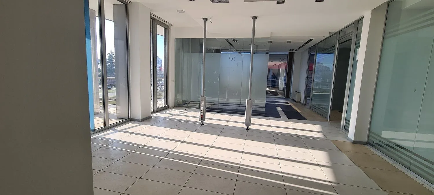 Rent, office space, 377m², Novi Beograd Blok 63, Novi Beograd Sve Podlokacije