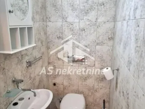 Izdavanje, četvorosoban stan, 105m², Crveni Krst, Beograd - image 15