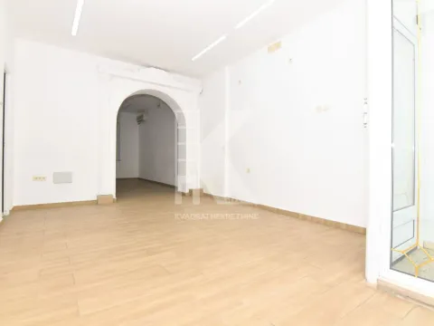 Rent, office space, 42m², Centar, Podgorica - image 3