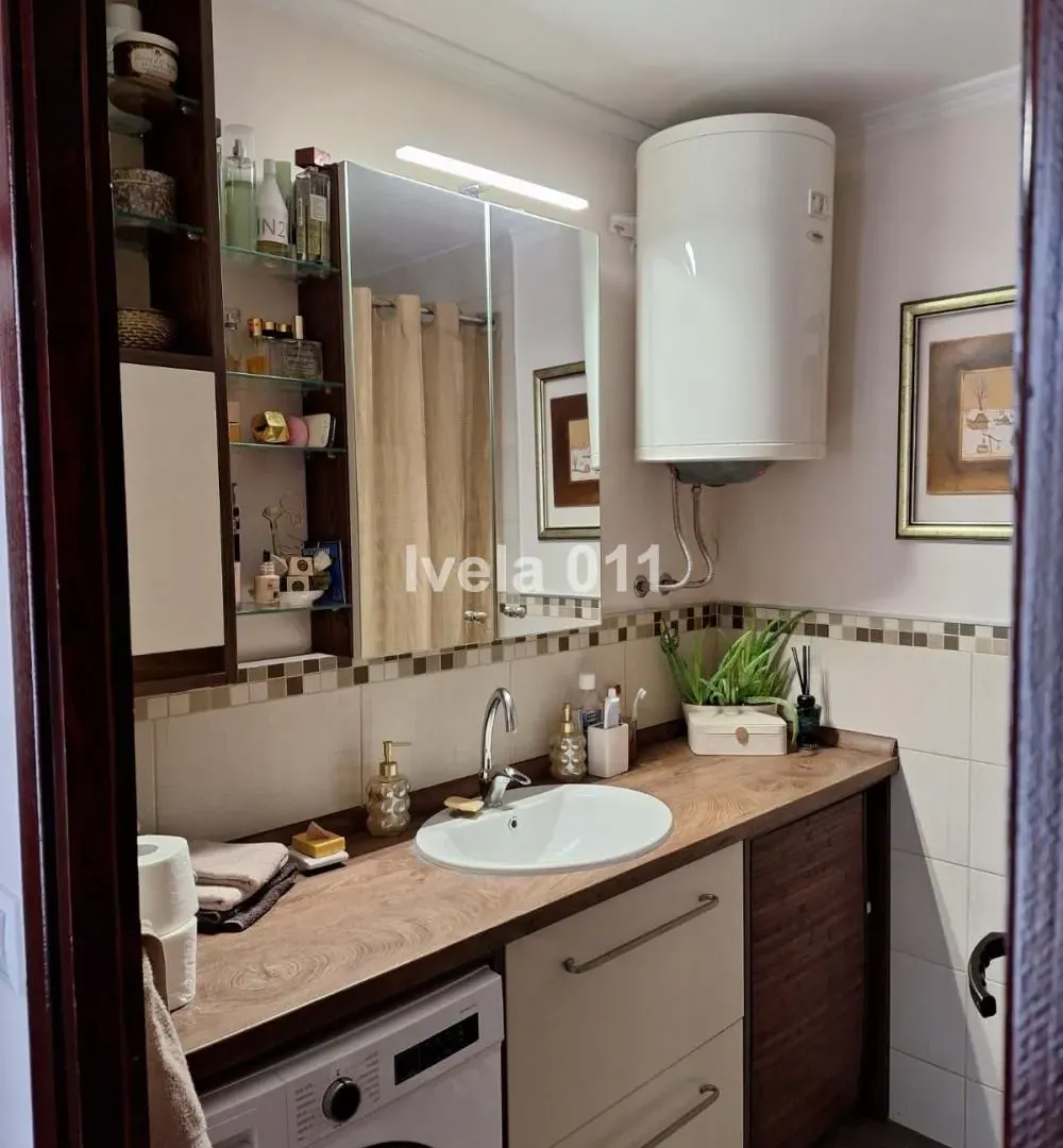 Prodaja, dvosoban stan, 64m², Novi Beograd Blok 62, Novi Beograd Sve Podlokacije