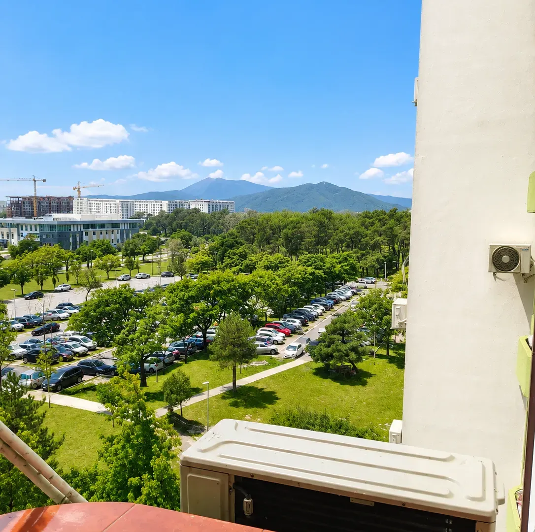 Prodaja, dvosoban stan, 77m², Blok 5, Podgorica