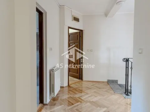 Izdavanje, stan, 210m², Savski Venac, Beograd - image 12