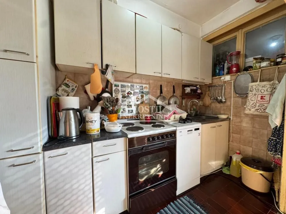 Prodaja, dvosoban stan, 73m², Voždovac Sve Podlokacije, Beograd