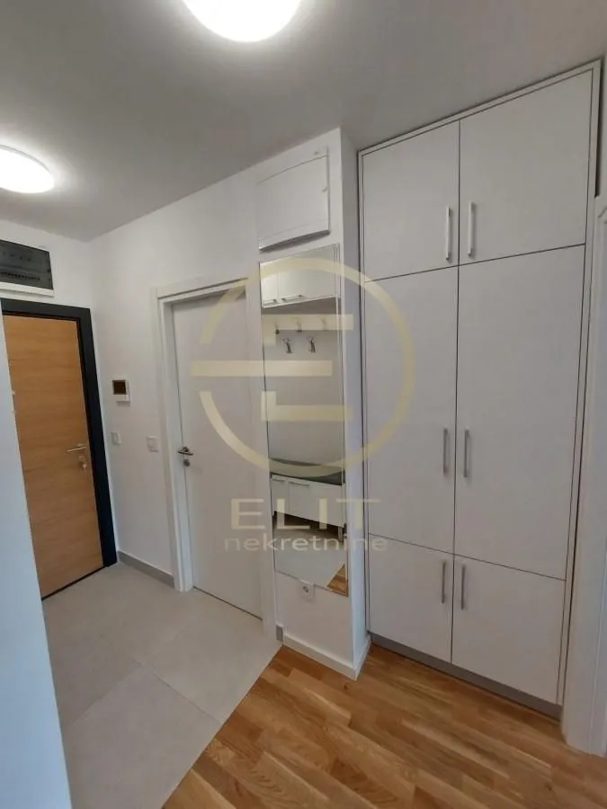 Izdavanje, stan, 37m², Novi Sad Sve Podlokacije, Novi Sad