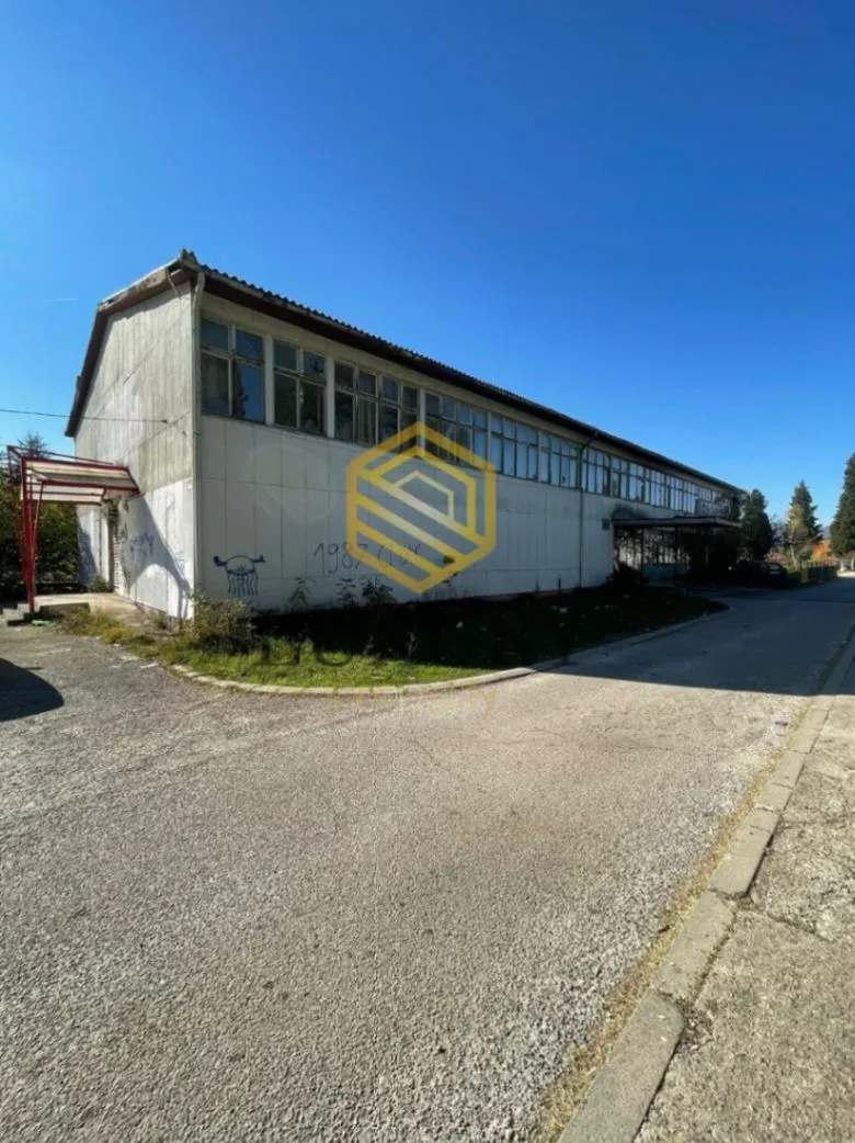 Rent, office space, 1200m², Spuž, Danilovgrad