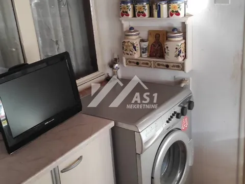 Izdavanje, dvosoban stan, 50m², Centar, Novi Sad - image 10