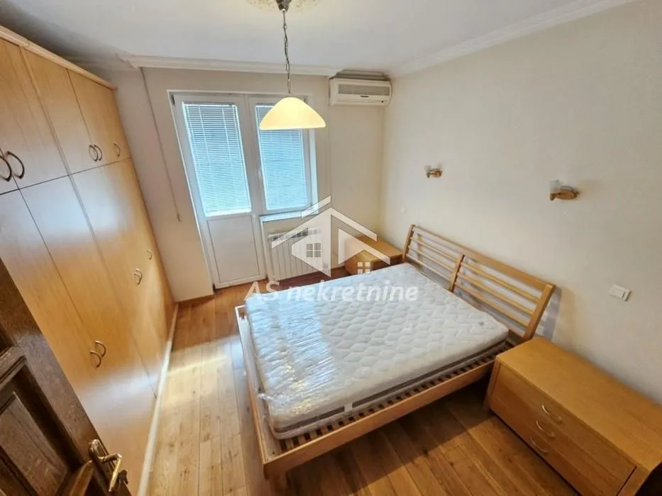 Rent, four bedroom apartment, 115m², Savski Venac, Beograd