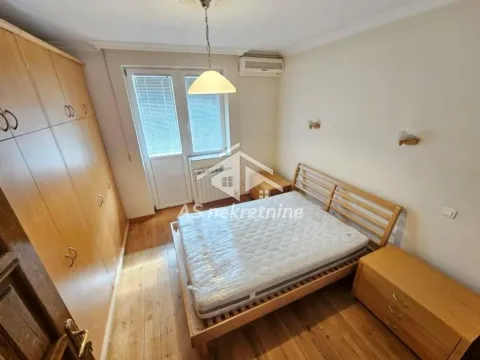 Rent, four bedroom apartment, 115m², Savski Venac, Beograd - image 10