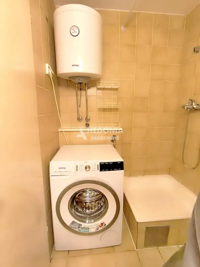 Prodaja, jednosoban stan, 30m², Čukarička Padina, Beograd