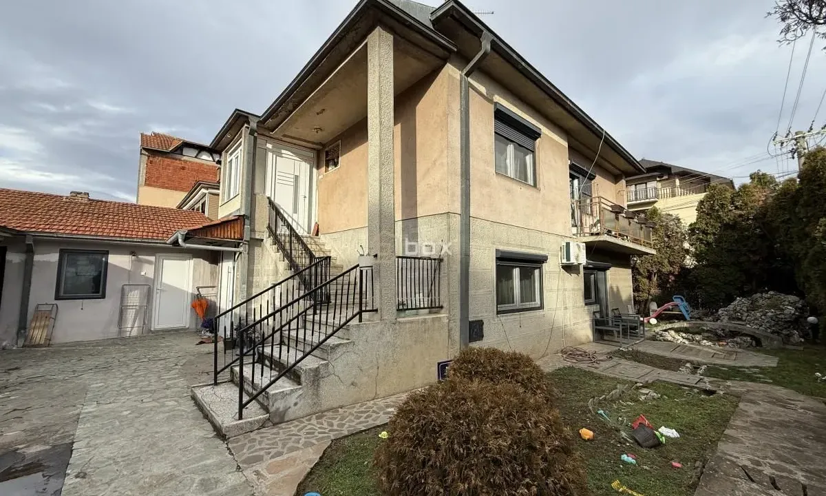Prodaja, kuća, 204m², Crveni Krst, Niš