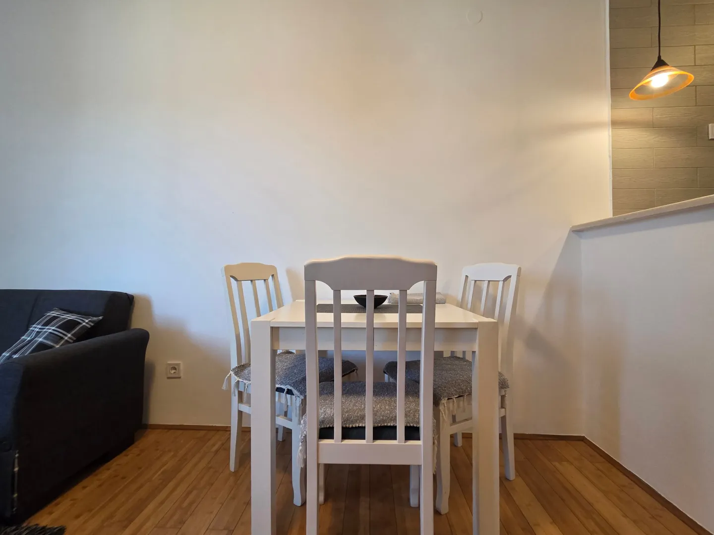 Rent, one bedroom apartment, 42m², Krivi Most, Podgorica
