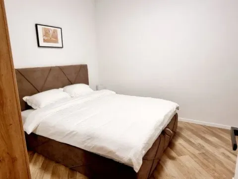 Rent, two bedroom apartment, 60m², Mažina, Tivat - image 4