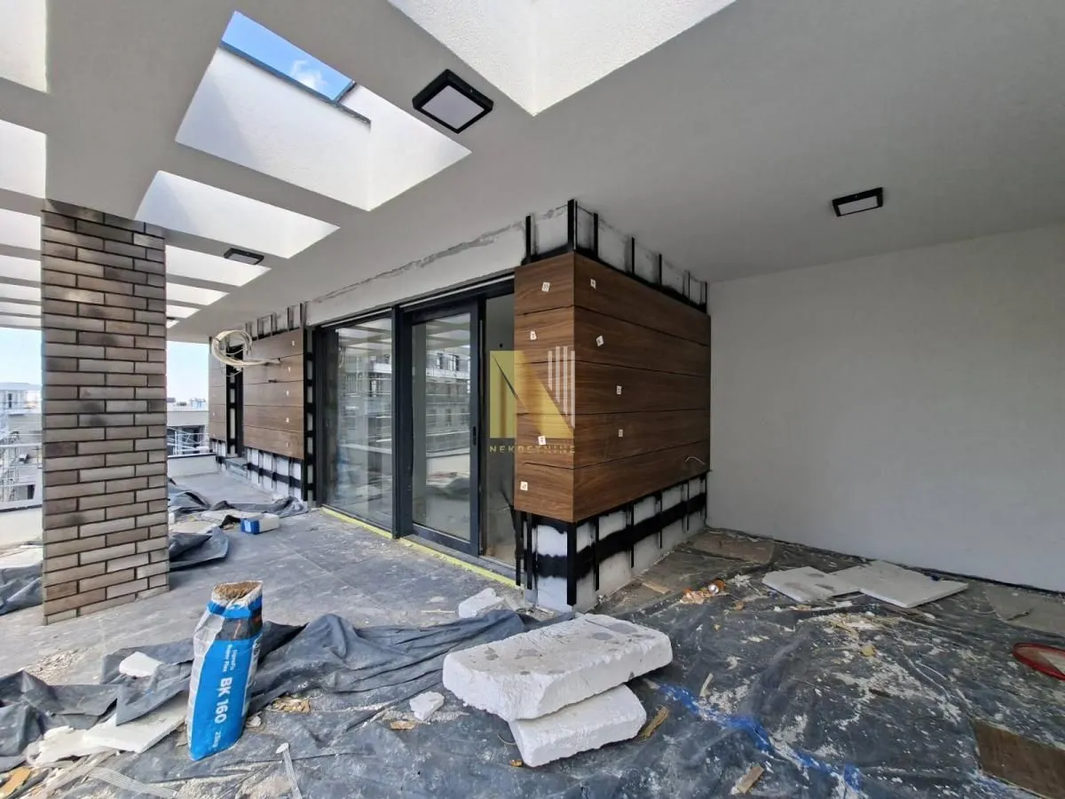Prodaja, četvorosoban stan, 167m², Sremska Kamenica, Petrovaradin