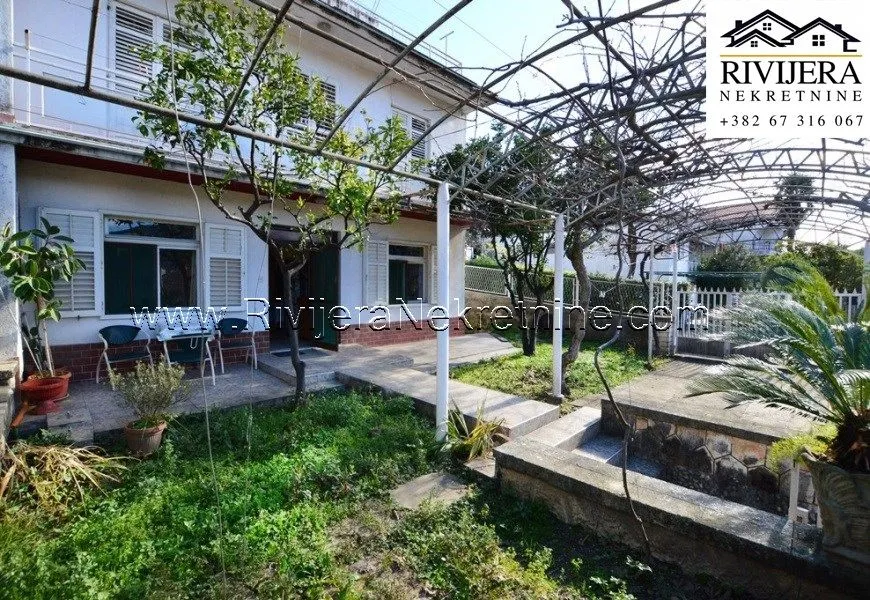 Prodaja, kuća, 245m², Igalo, Herceg Novi