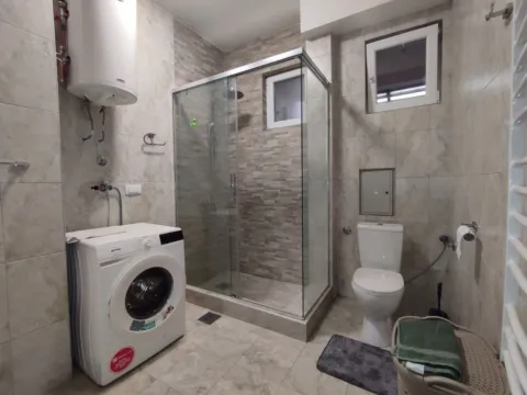 Izdavanje, dvosoban stan, 96m², Centar, Podgorica - image 4