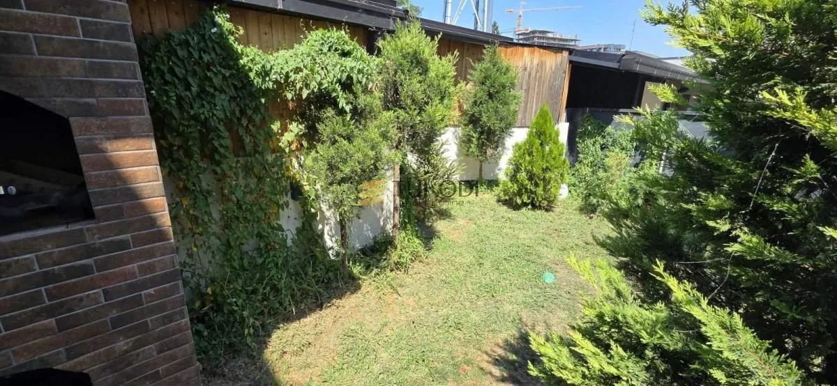 Prodaja, četvorosoban stan, 130m², Telep, Novi Sad Sve Podlokacije