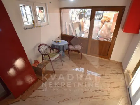 Rent, one bedroom apartment, 40m², Stari Aerodrom, Podgorica - image 1