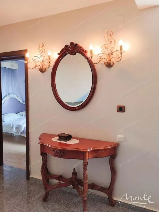 Sale, house, 200m², Bečići, Budva