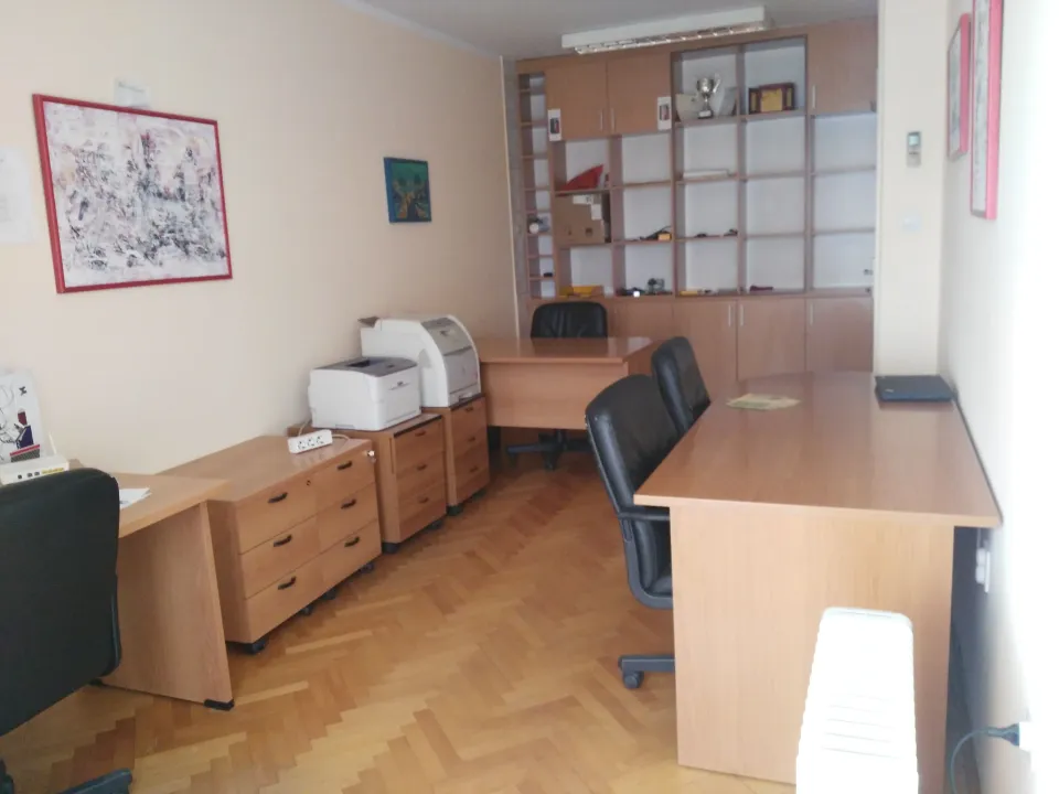 Rent, office space, 45m², Kruševac, Podgorica