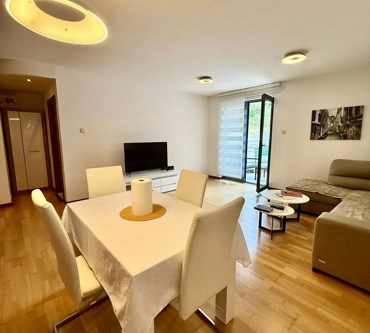 Sale, two bedroom apartment, 70m², Pržno, Budva