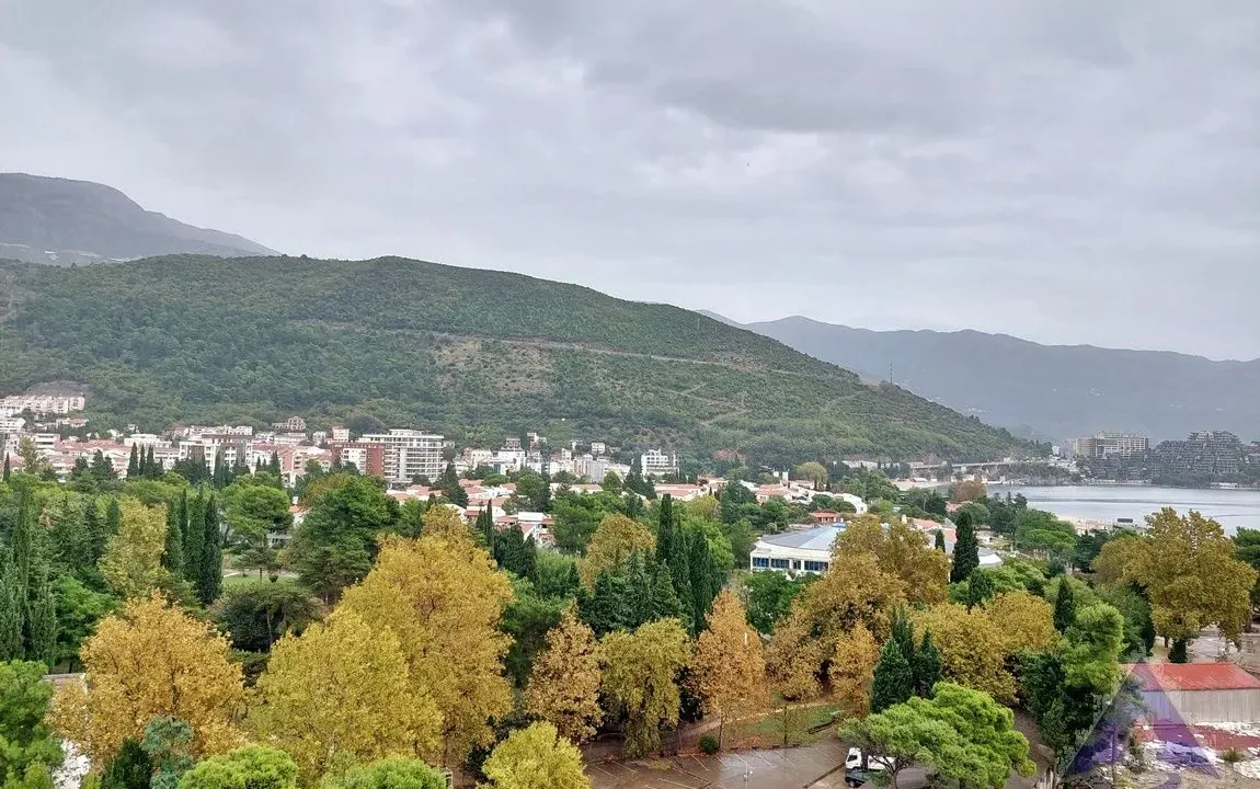 Prodaja, jednosoban stan, 64m², Centar, Budva