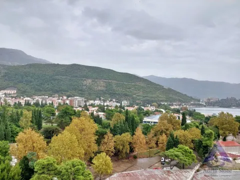 Prodaja, jednosoban stan, 64m², Centar, Budva