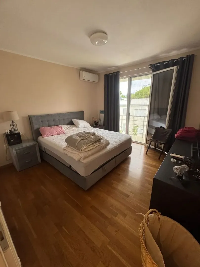 Prodaja, kuća, 195m², Šušanj, Bar