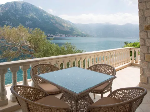 Sale, house, 235m², Kostanjica, Kotor - image 7