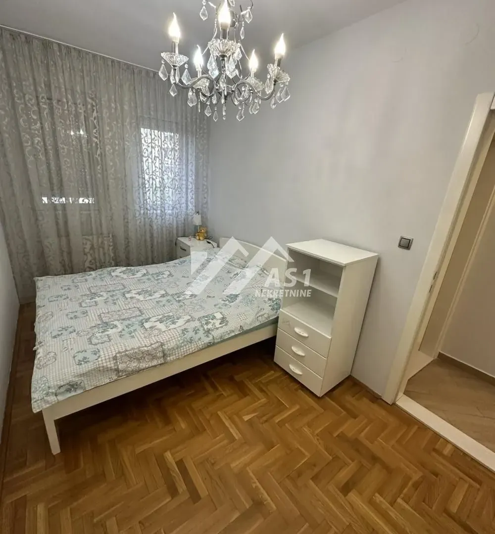 Izdavanje, trosoban stan, 67m², Bulevar Evrope, Novi Sad Sve Podlokacije