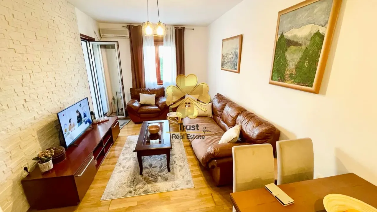 Izdavanje, jednosoban stan, 40m², Pobrežje, Podgorica