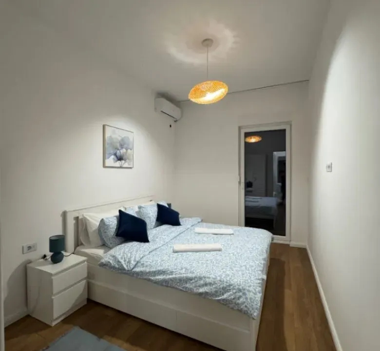 Izdavanje, jednosoban stan, 44m², Bijela, Herceg Novi