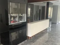 Izdavanje, poslovni prostor, 300m², Savski Venac, Beograd - image 1