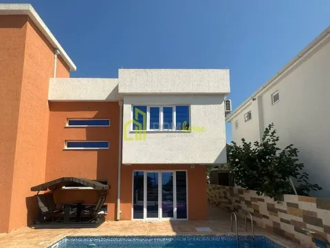 Prodaja, kuća, 170m², Bar, Crna Gora - image 11