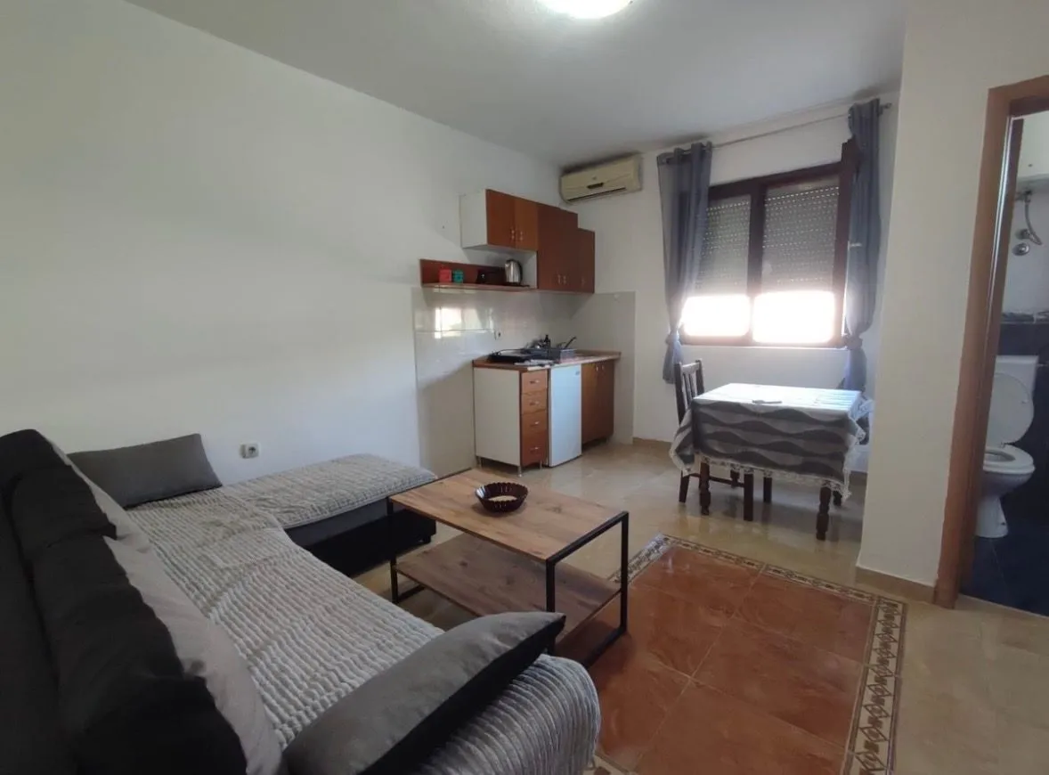 Rent, one bedroom apartment, 40m², Šušanj, Bar
