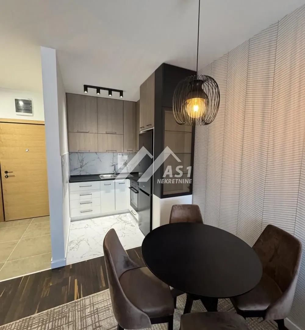 Izdavanje, dvosoban stan, 45m², Avijatičarsko naselje, Novi Sad Sve Podlokacije