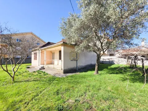 Sale, house, 120m², Tološi, Podgorica - image 2