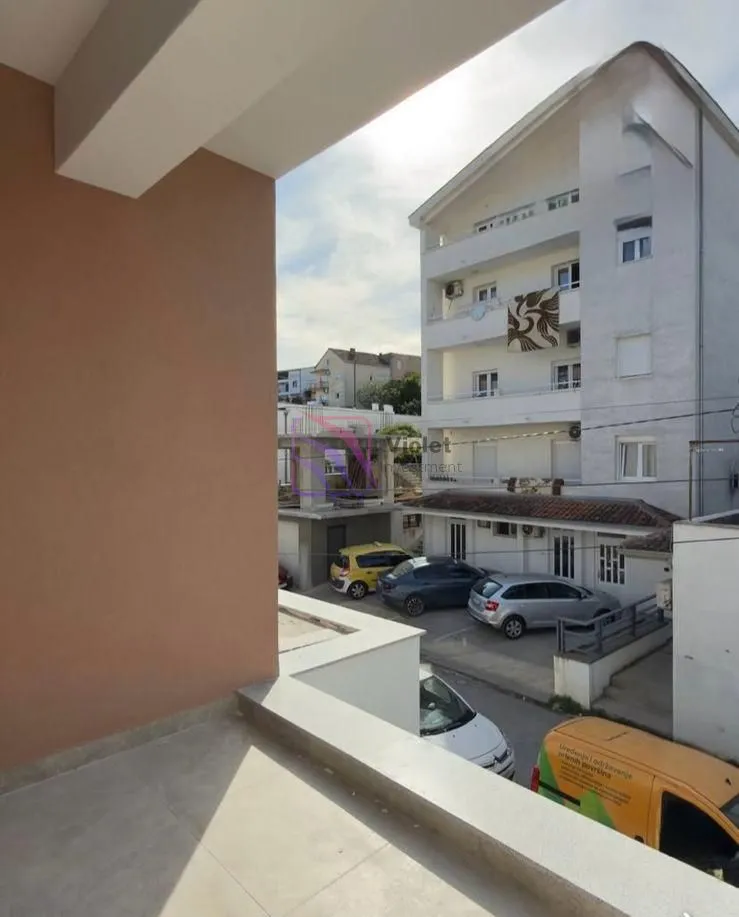 Prodaja, jednosoban stan, 55m², Momišići, Podgorica