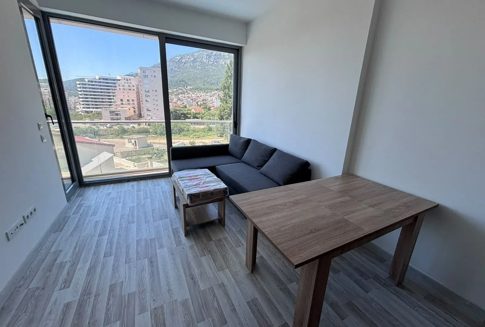 Sale, one bedroom apartment, 44m², Centar, Bar