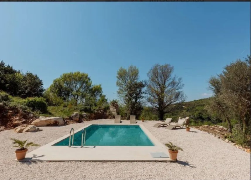 Rent, house, 200m², Brajići, Budva