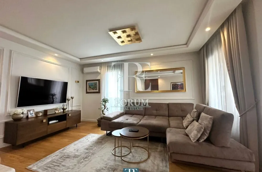 Prodaja, dvosoban stan, 74m², Blok 9, Podgorica