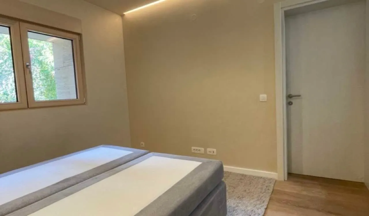 Sale, one bedroom apartment, 52m², Škaljari, Kotor